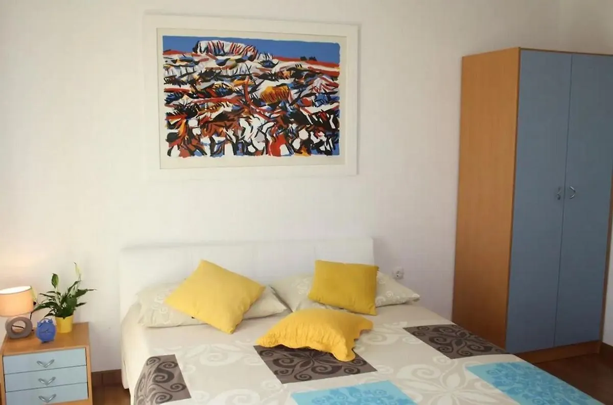 Apartments By The Sea Trogir - 20307 Kroatien