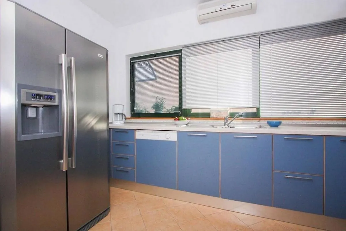 Apartments By The Sea Trogir - 20307 Kroatien